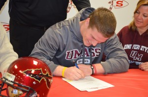 Steven Casai signs his National Letter of Intent.