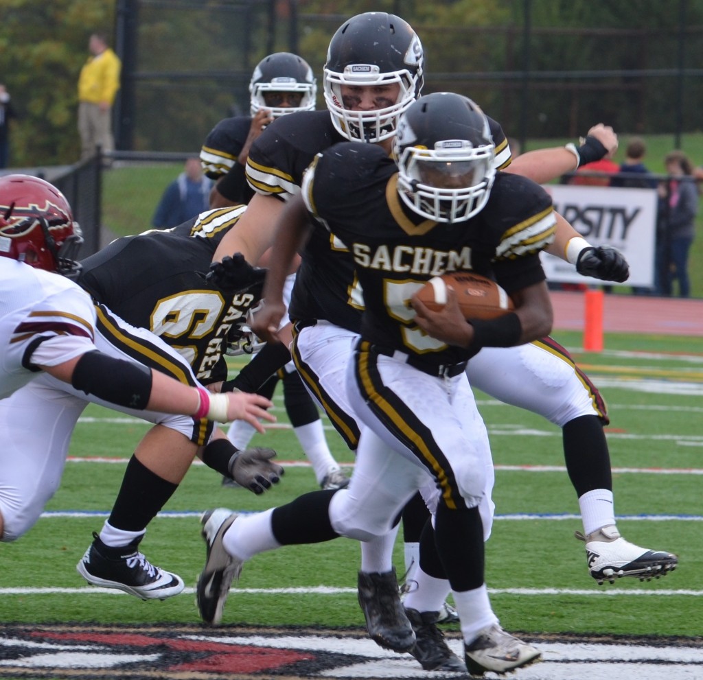 Malik Pierre carrying the ball as a junior.