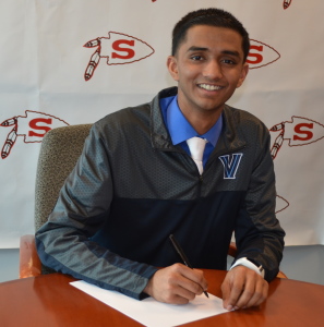 Deshpande will run at Villanova.