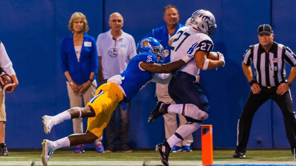 Dalton Crossan scores on 27-yard touchdown against San Jose State. / Credit New Hampshire Athletics