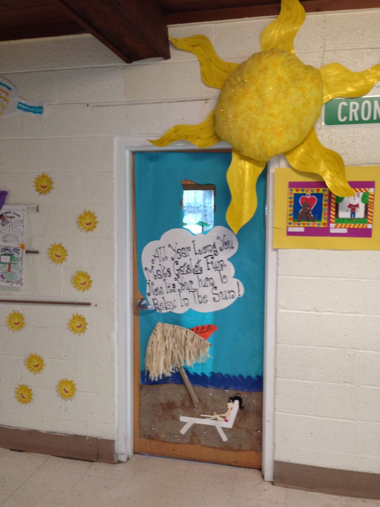 Gatelot teachers walk into decorated building Sachem Report