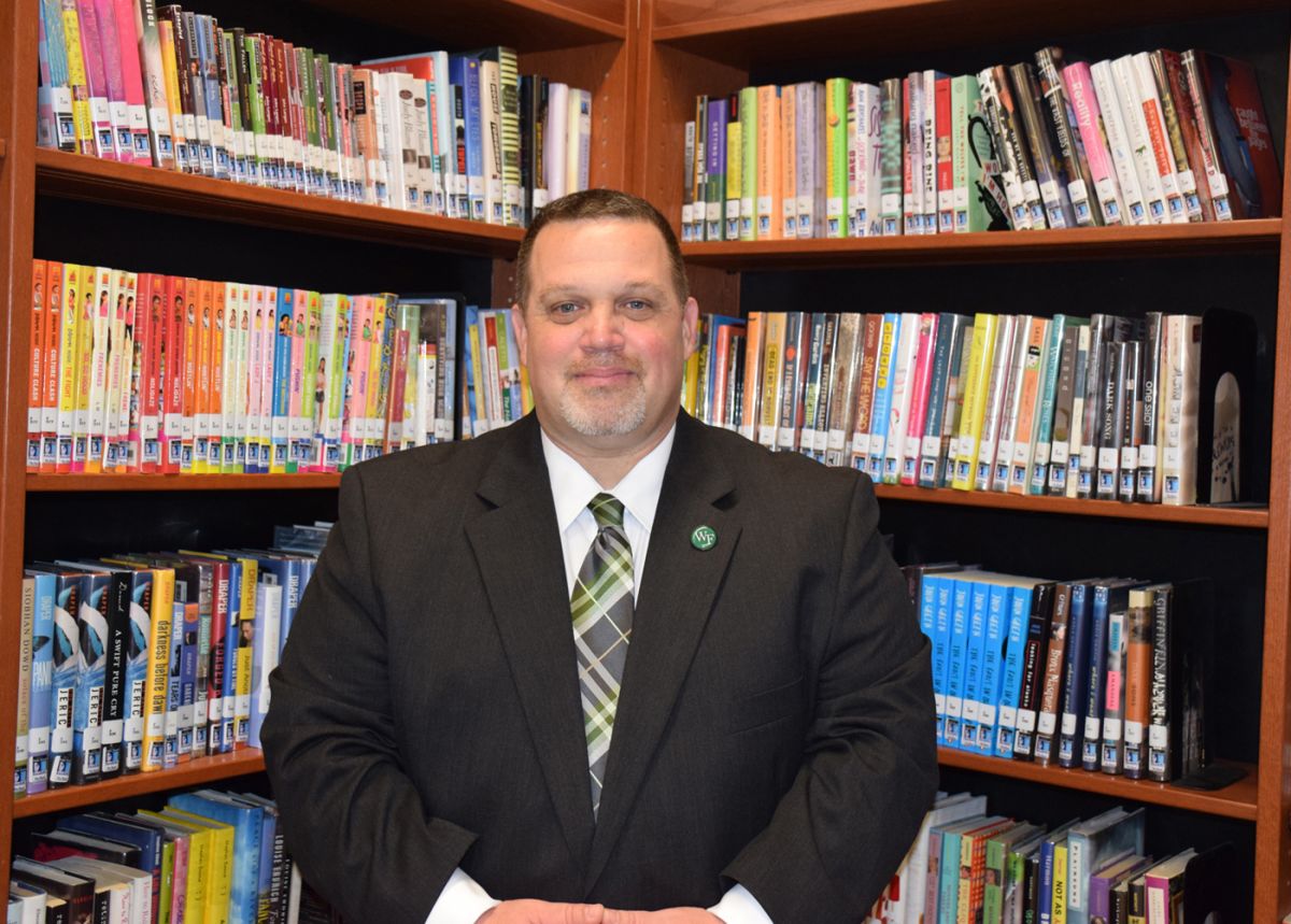 Everett R Dyer Image Sachem Alum Bob Vecchio Recognized with State Public Service honor ...